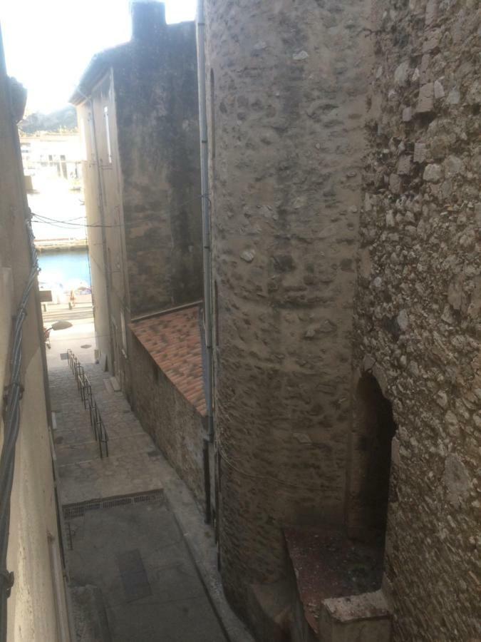 Appartement De La Calade La Ciotat Bagian luar foto